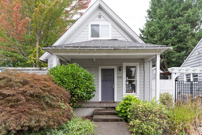 4775 & 4795 SW Watson Ave