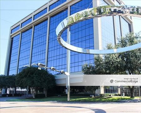 Photo of commercial space at 777 Post Oak Blvd in Houston