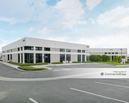 Industrial space for Rent at 3301 E Hill St in Signal Hill
