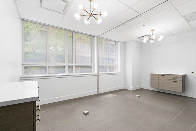 1528 Walnut Street