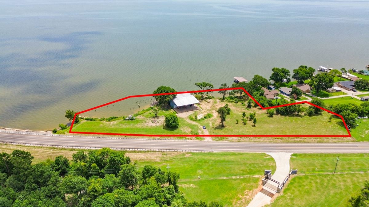 Waterfront Opportunity – 3.837 Acres on Lake Livingston with Hwy 190 Frontage