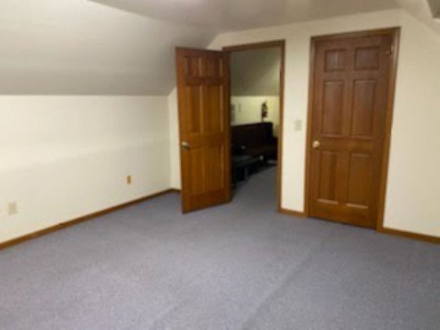 104 Granby Dr Ste C & D 102104 Granby Dr, Indianapolis, IN Office