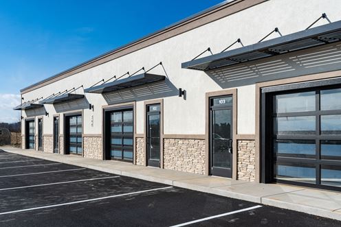 Brand-New Retail Flex Space Now Leasing