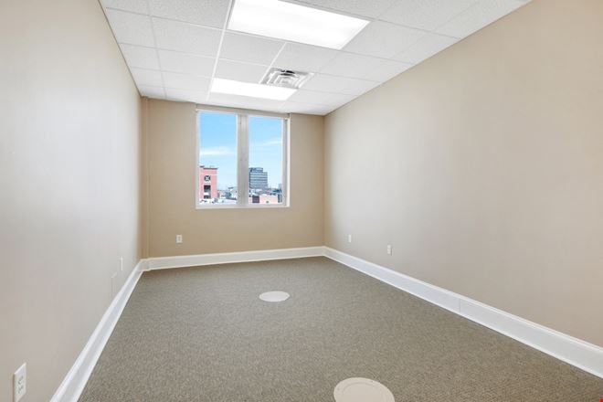 Downtown Executive Tower