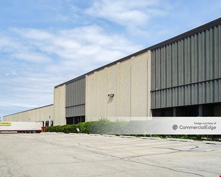 Photo of commercial space at 951 Thorndale Avenue in Bensenville