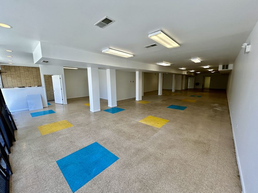 8223 S Exchange - +/- 3,000 SF Ground Floor Commercial Storefront