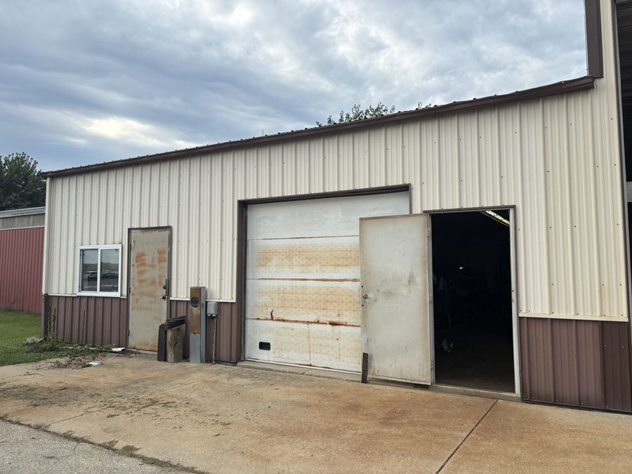 207 N 4099th Rd