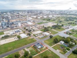 Cheap Retail! 330 Texas Ave (Texas City)