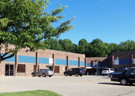 Commercial space for Rent at 21421 Hilltop Street in Southfield