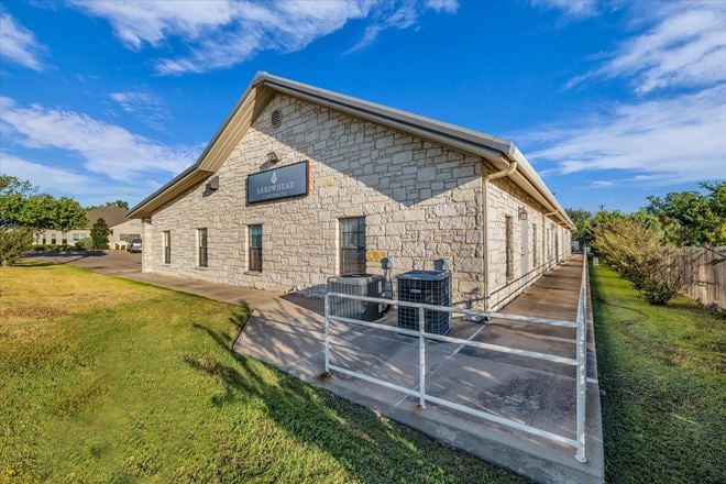 8300 Old McGregor Rd
