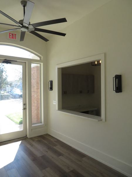 1520 Business Center Dr - Fleming Island