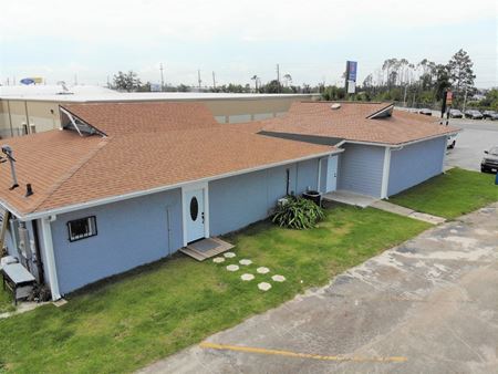 Commercial space for Rent at 748 W 15th Street in Panama City