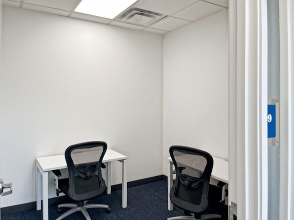 HQ - Novi - Grand River Ave