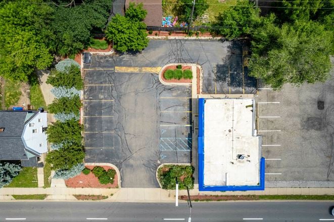 22 N Telegraph Rd