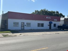 2 Unit Retail with Warehouse