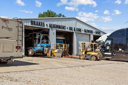 Industrial space for Sale at 15844 Hwy 31 West in Tyler