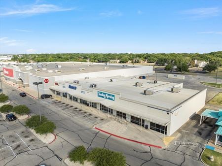 Retail space for Rent at 5201 Bosque Blvd in Waco