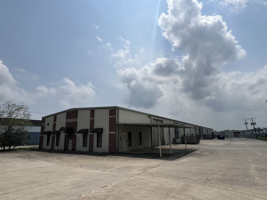 20,834SF BLDG, 76,535SF Lot (1.757 Ac) Ind Warehouse, 12080 FM 3083, Conroe, TX, 77301