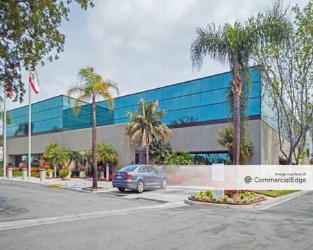 Commercial space for Rent at 200 East Baker Street in Costa Mesa