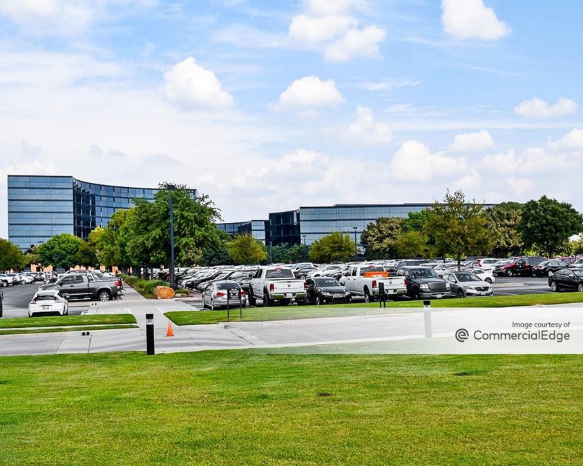 Alcon Laboratories Office Towers 6201 South Fwy, Fort Worth, TX