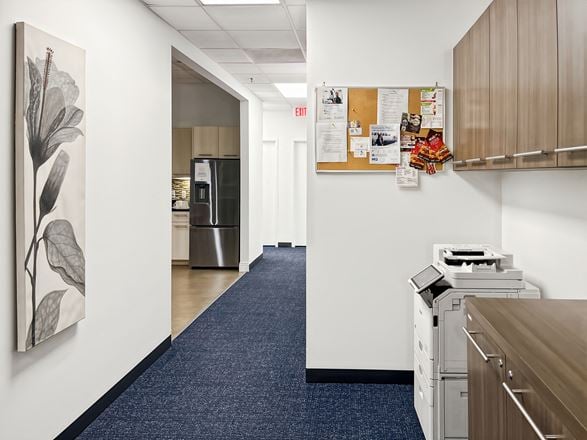 HQ - Novi - Grand River Ave