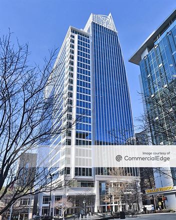 300 South Tryon