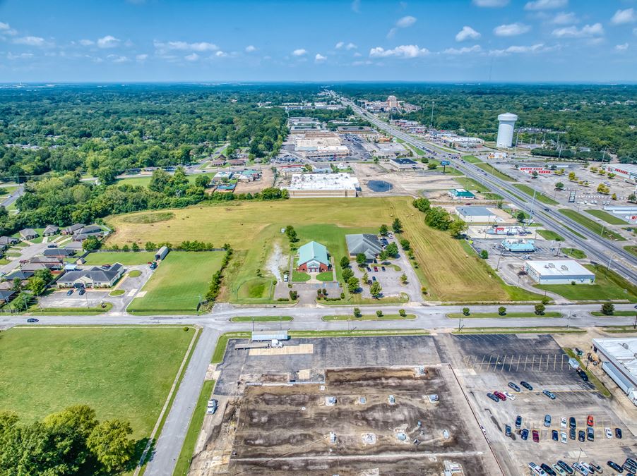 ± 9.92 AC E South Blvd