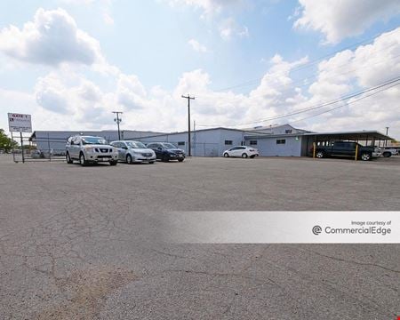Industrial space for Rent at 5936 Eden Dr. in Haltom City