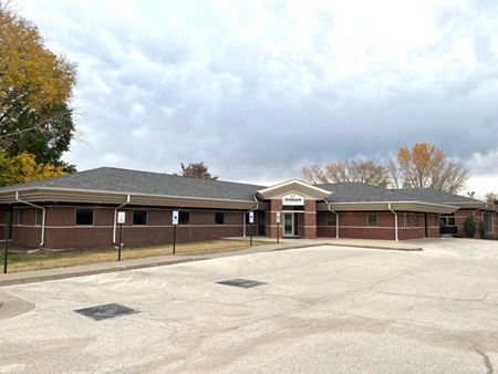 Office space for Sale at 908 W 35th St in Davenport