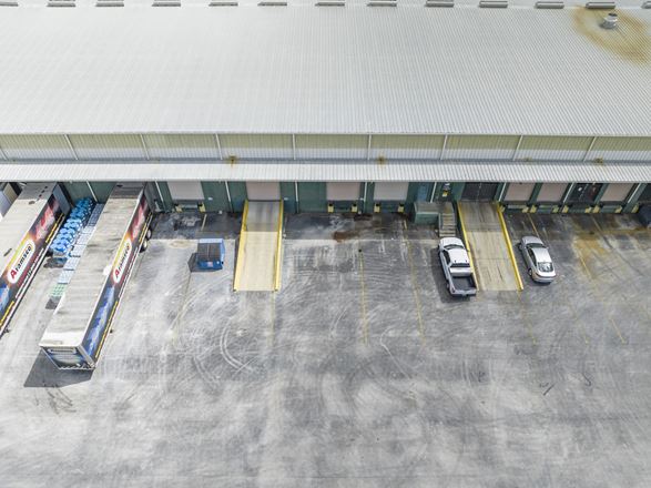 4725 E. Lakeland Commerce Parkway
