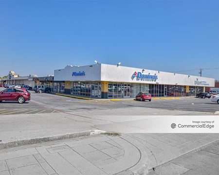Photo of commercial space at 3037 South Fwy in Fort Worth