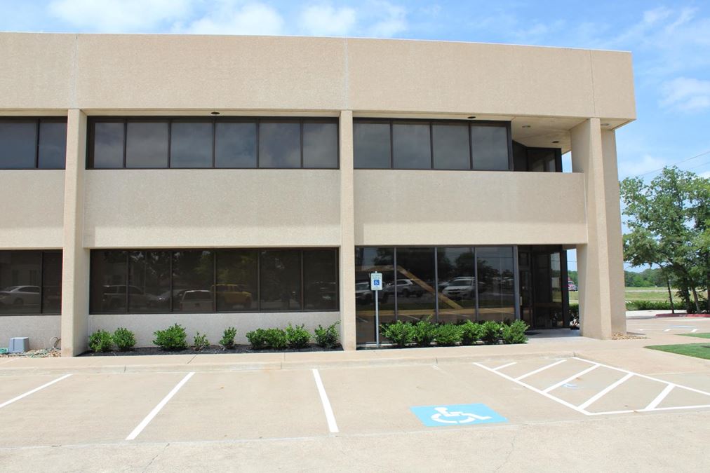 1009 North Earl Rudder Freeway