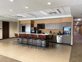 202 S Cheyenne Ave - One Place Tower - Office