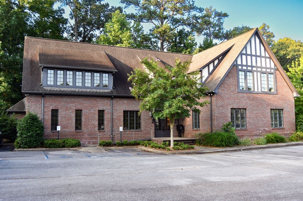 2105 Devereux Circle