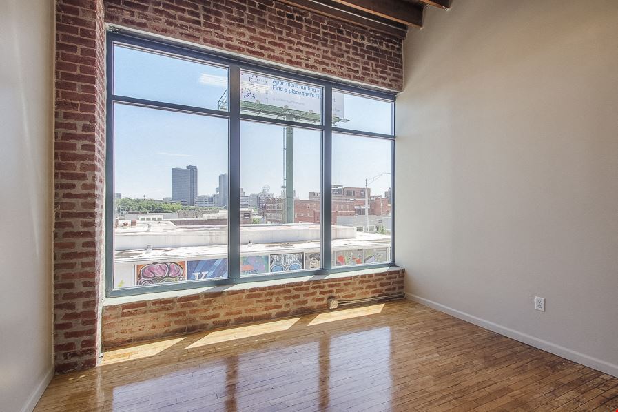 1625 Oak