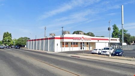 Retail space for Rent at 505 W. Clinton Ave in Fresno