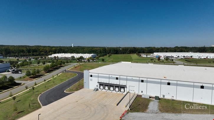 ± 111,488 SF MANUFACTURING BUILDING