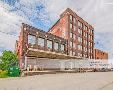 Industrial space for Sale at 1127 W 8th St in Kansas City