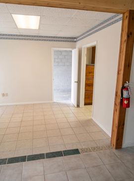 Office + Garage Flex Space – 600 SF – Ocala, FL
