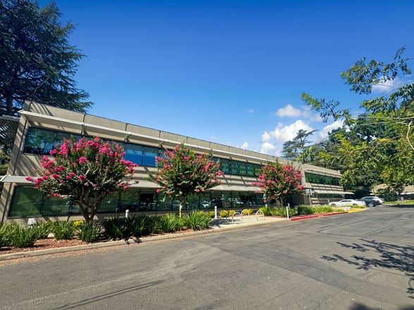 CA, Sacramento - Campus Commons