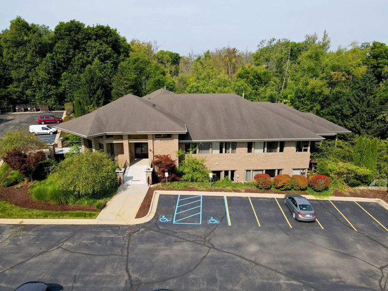 822 Centennial - Prime Location in Capitol Commerce Center