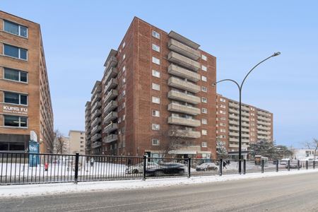 Other space for Rent at 2545 Cavendish Boulevard in Montreal