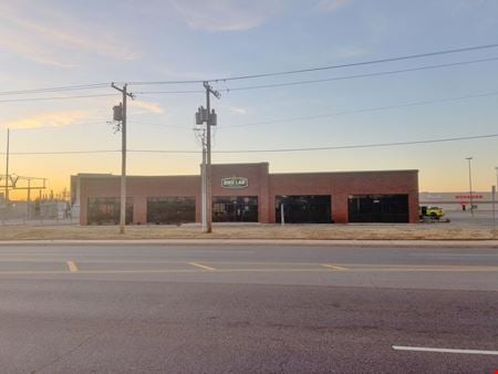 Retail space for Rent at 2212 W Hefner Rd in Oklahoma City