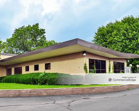 Office space for Rent at 1 Merrick Avenue in Westbury