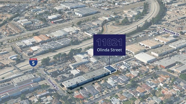 For Lease in Sun Valley: 4,160 SF Excellent Dead Storage Space
