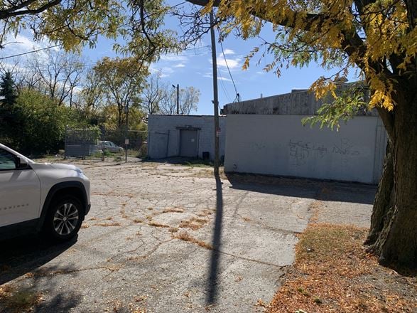 928 University Dr