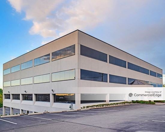 Parkway Center - Building 11