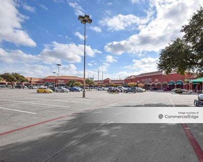 Hulen Bend Village