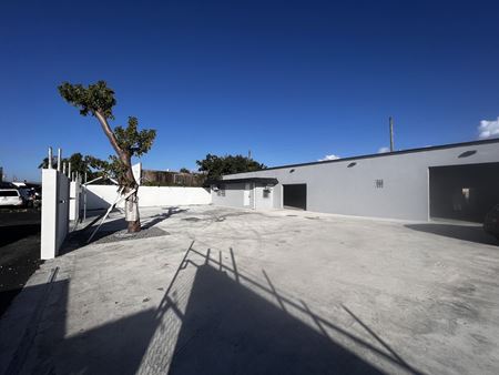Photo of commercial space at 5715 Rodman St in Hollywood