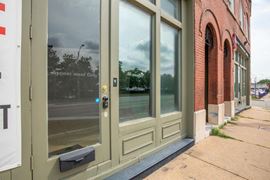Dogtown Retail/Office For Lease on Manchester Road